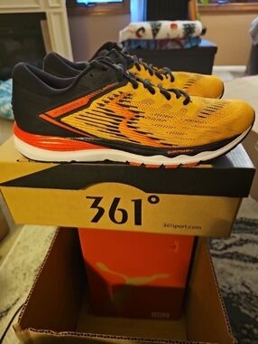 361 Men's Running Shoes - Yellow/Black Size 10 Sensation 4 Series